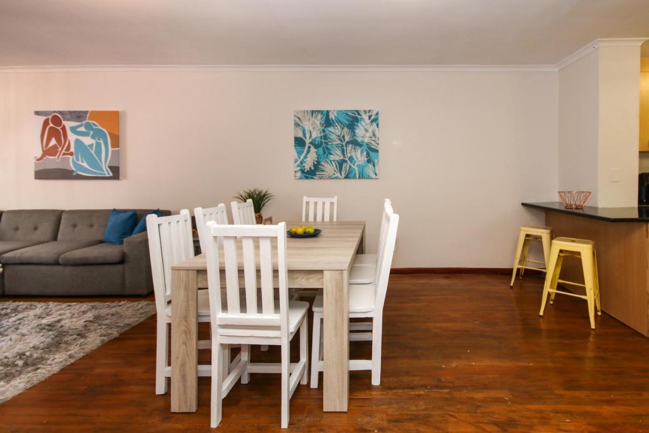 Holiday Home In Sea Point, Fresnaye كيب تاون المظهر الخارجي الصورة