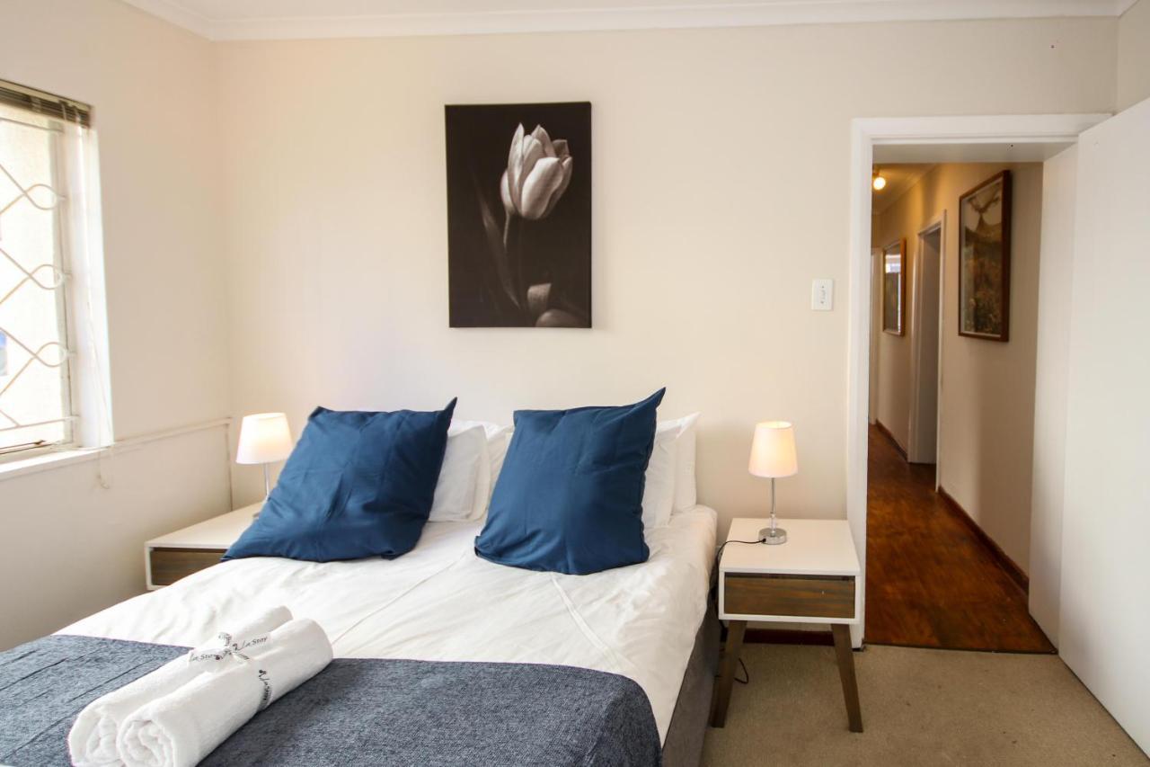 Holiday Home In Sea Point, Fresnaye كيب تاون المظهر الخارجي الصورة