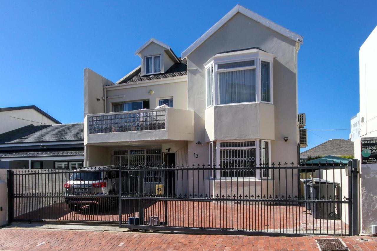 Holiday Home In Sea Point, Fresnaye كيب تاون المظهر الخارجي الصورة